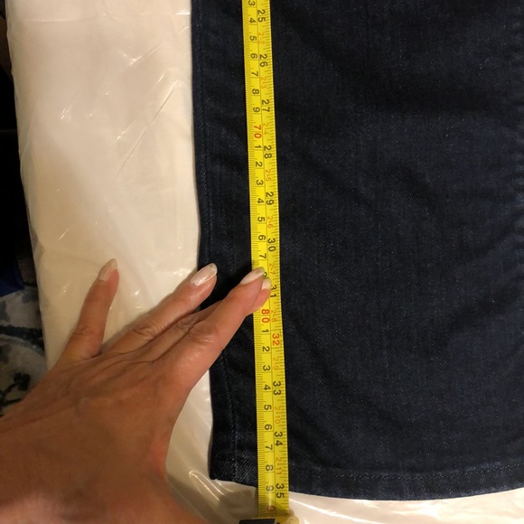 Express Women’s Jean Brand New - Picture 5 of 7